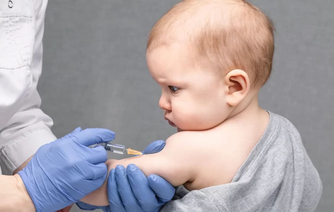 واکسن نوزادان و انواع آن؛ اطلاعات کامل درباره زمان‌بندی آن